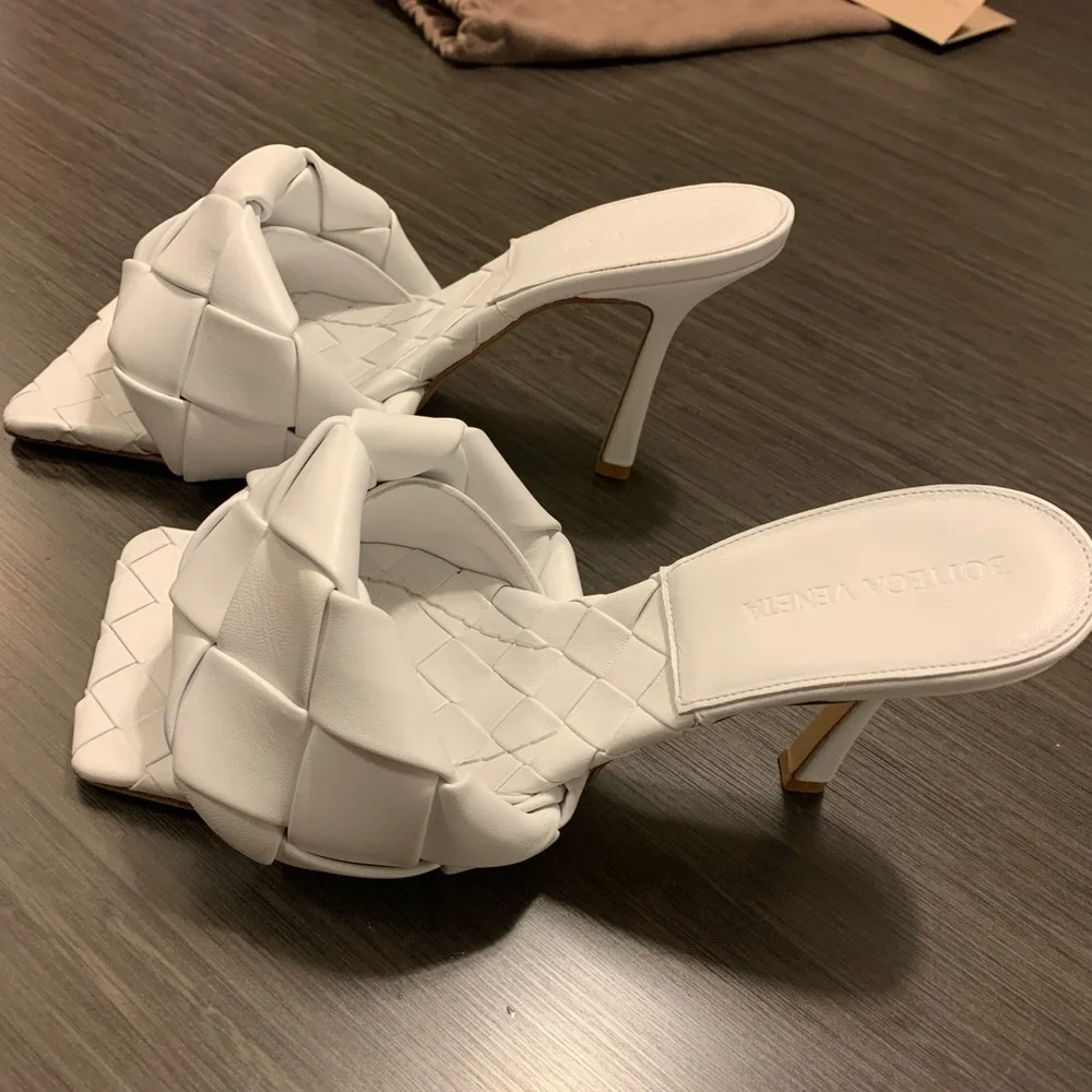 BOTTEGA VENETA SANDALS - Picture 2 of 7